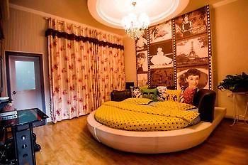 Shuangshuang Home Fenghuang Hongqiao Branch Εξωτερικό φωτογραφία